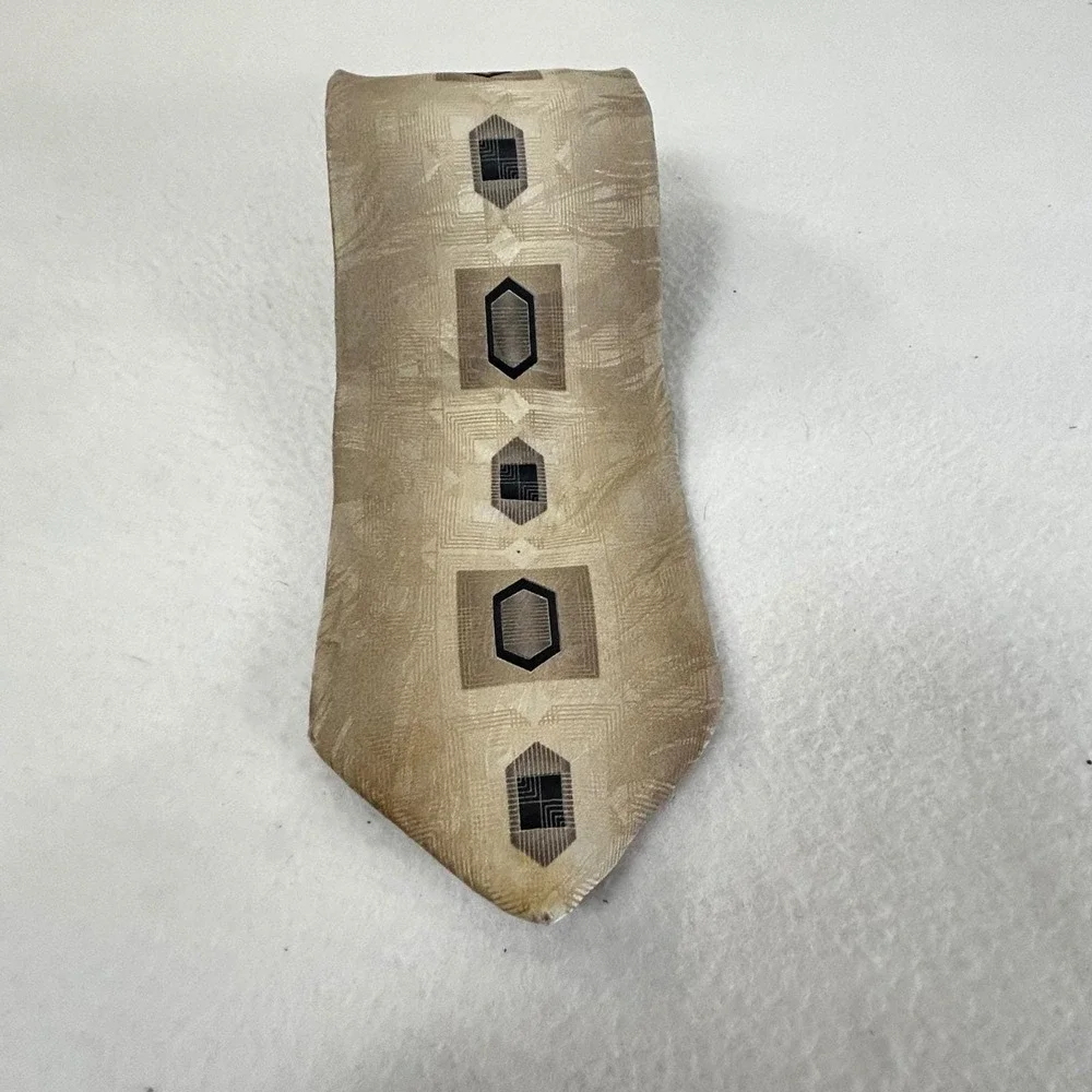 Palazzi Studio Mens Silk Tie Tan‎ Geometric Pattern CorpGore Preppy